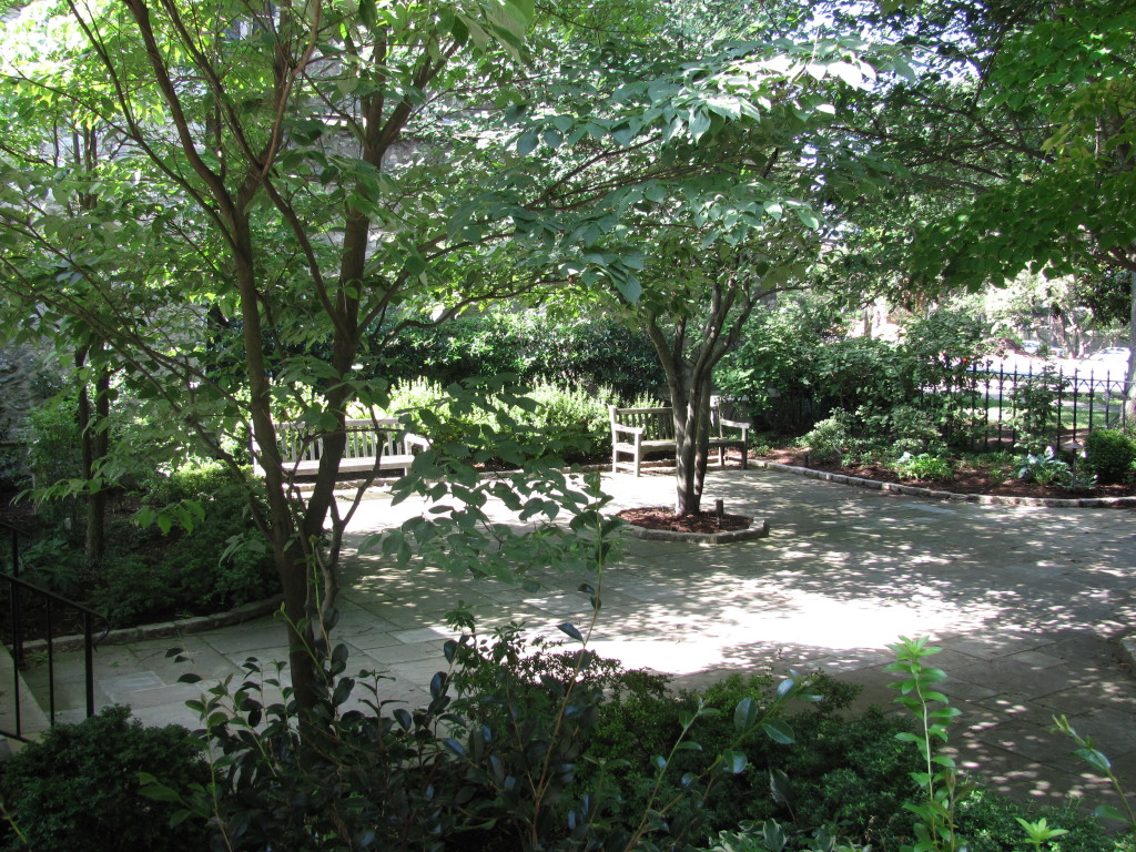 contemplative cloister garden in Richmond